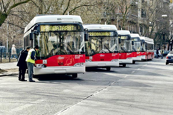 Hat korszerû trolit még tavaly forgalomba állítottak, a negyven újabb érkezése bizonytalan