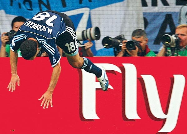 Fly Rodriguez!