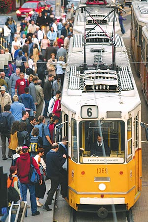 15 százalékkal is drágulhatnak a BKV-viteldíjak