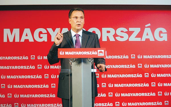 Juhász Ferenc: A párt ügyes-bajos dolgait nem szabad kitenni az ablakba  
