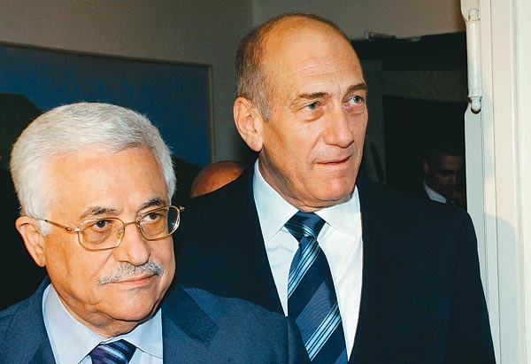 Abbasz és Olmert: ki kinek a túsza a Közel-Keleten?