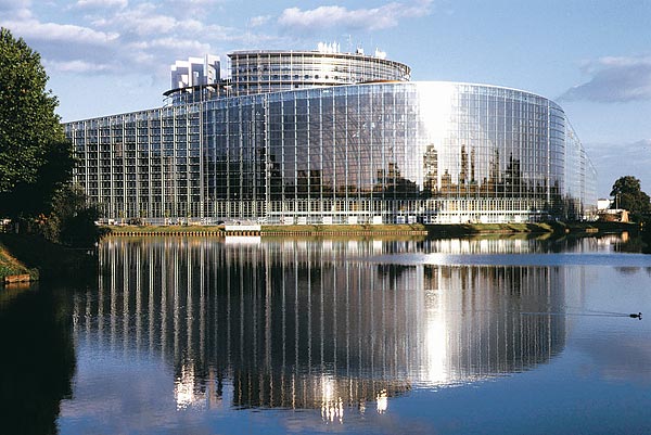 Az Európai Parlament épülete Strasbourgban 