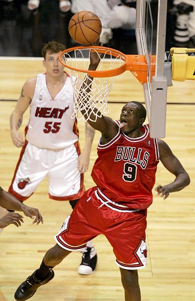 Luol Deng (Chicago Bulls): könnyû kosár