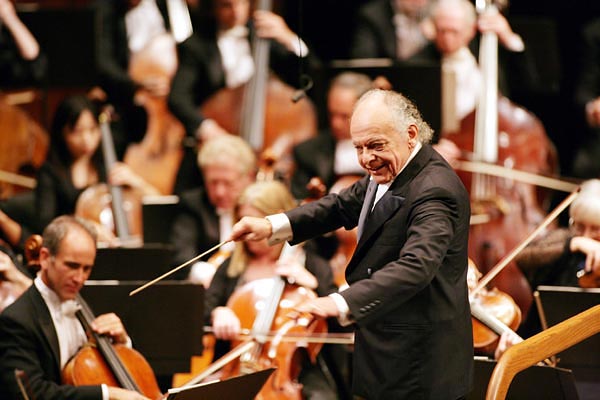 Lorin Maazel a New York-i Filharmonikusokkal lép föl e hét végén a Mûvészetek Palotájában