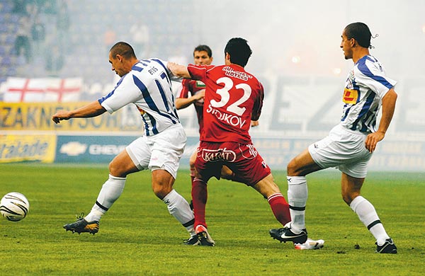 Legutóbb pénteken szerepelt Újpesten a Debrecen. Akkor 2-0-ra kikapott; Sztojkov és társai  nyilván nem vágynak ismétlésre...