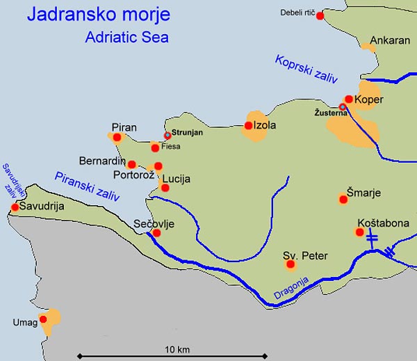 A vitatott öböl - részlet egy szlovén turistatérképből