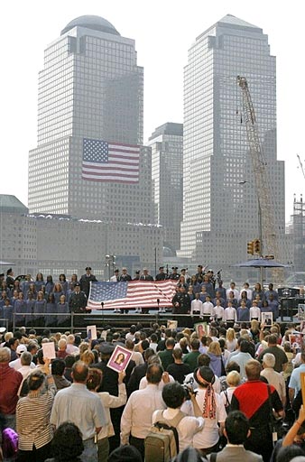 Emlékezés a 2001-es terrortámadás áldozataira New Yorkban