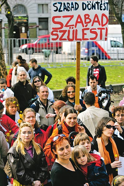 2006. április 7.: demonstráció a választás lehetőségéért