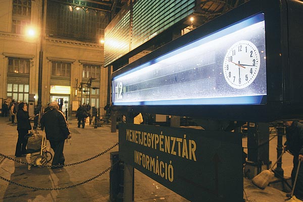 A Nyugatiban a csütörtöki sztrájk idején. Megálltak, hogy ne kelljen leállni