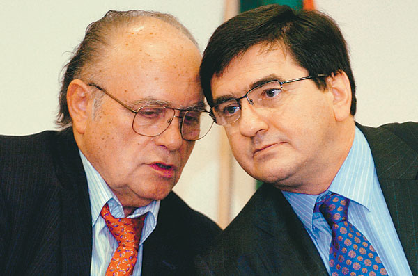 Demján Sándor, a VOSZ elnöke és Veres János pénzügyminiszter. Adóügyi fejtörő