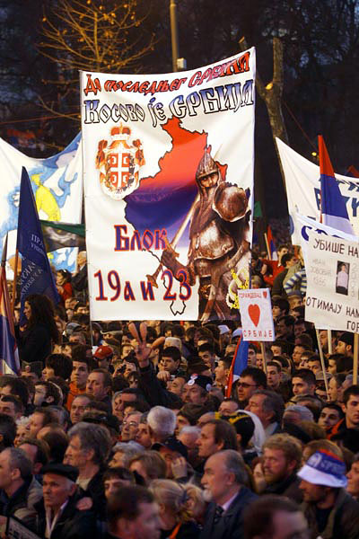 Koszovó az utolsó szerbig Szerbiáé!