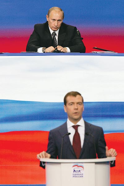 Medvegyev elnökkel Putyin miniszterelnök lesz