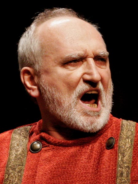 Blaskó Péter Lear király szerepében a Nemzeti Színházban