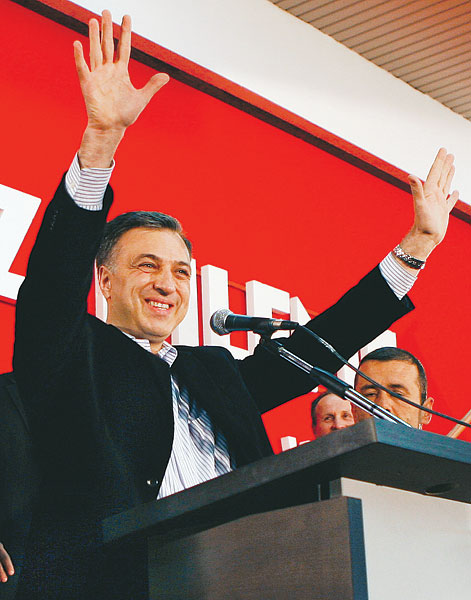 Vujanovicsot újraválasztották