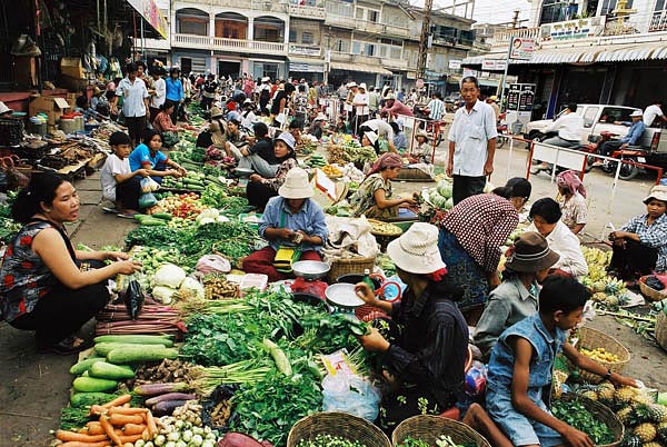 Kínálat egy vietnami piacon. Idehaza a többségük kevés sikerélményt és még kevesebb termést ad a kertésznek