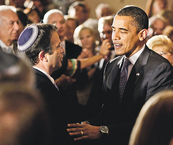 Obama a B'nai Torah gyülekezetben kampányol