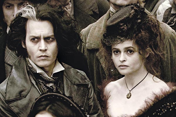 A Sweeney Toddnak már nem csak színpadi és filmváltozata van, a napokban jelent meg a moziból készült DVD is (Johnny Depp és Helena Bonham Carter)