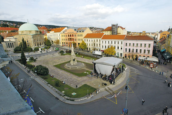 Pécs központjában mindig történik valami