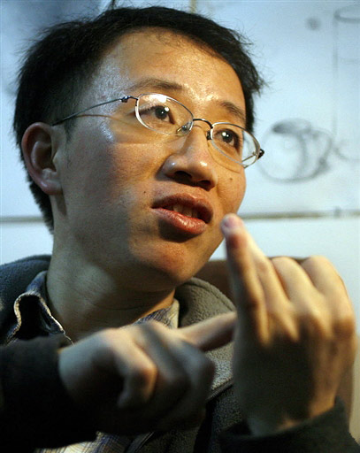 Hu Csia (Hu Jia), emberi jogi aktivista házi őrizetben, 2007-ben
