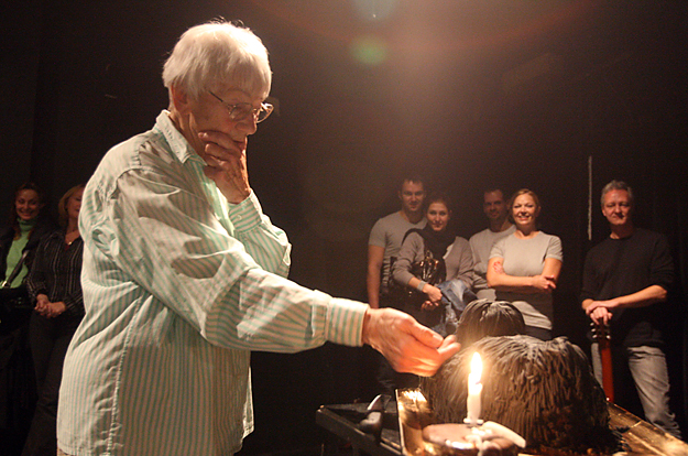 2008. 11. 03. Csernus Mariann, a Magyar Színház művésze 80 éves.