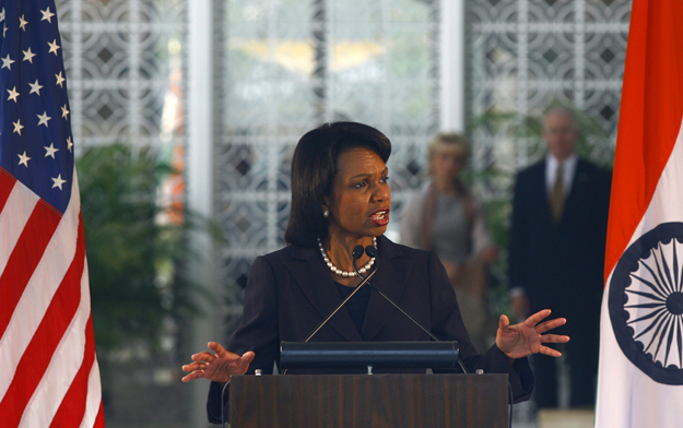 U.S. Secretary of State Condoleezza Rice speaks during a news conference in New Delhi December 3, 2008. Rice urged Pakistan on Wednesday to cooperate 