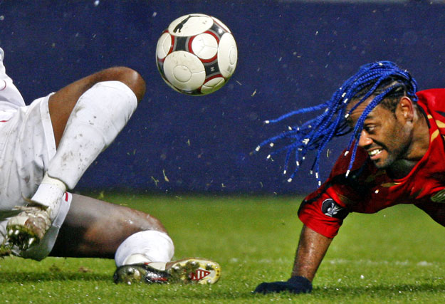 Vagner Love ismét triplázott