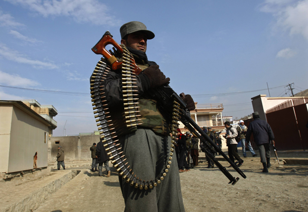 Afgán rendőr Kabulban 