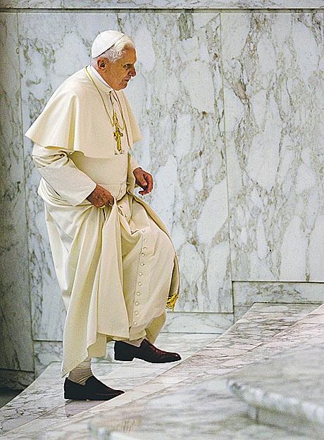 XVI. Benedek a Vatikánban. Egyre többször nemet mond