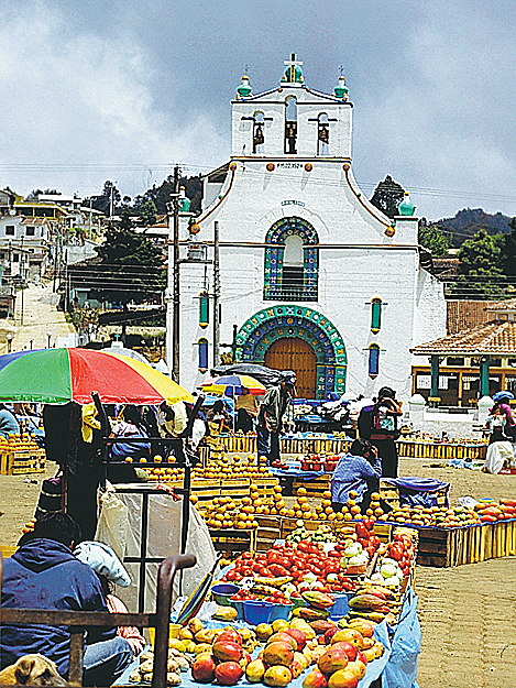 A San Juan-templom és a piactér