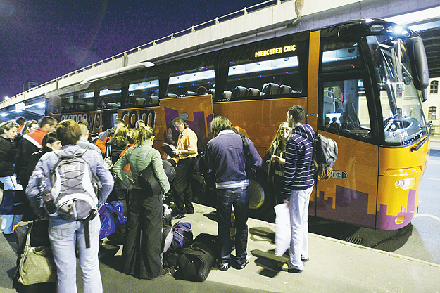 Valószínű, hogy a Budapestről Csíkszeredára induló buszokon sem lesz több vendégmunkás