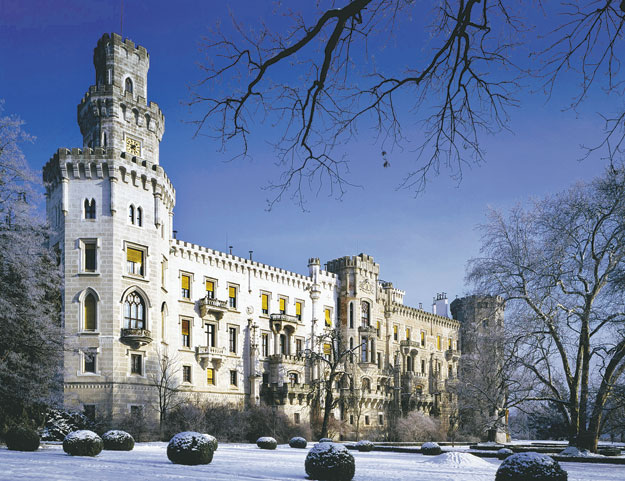 A neogótikus kastély télen is nyitva