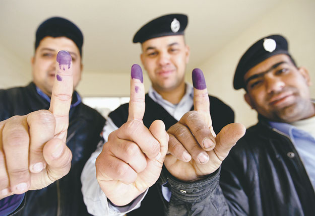 A rendőrök és a katonák már szerdától szavazhattak Irakban, a szombati tartományi voksolás előtt