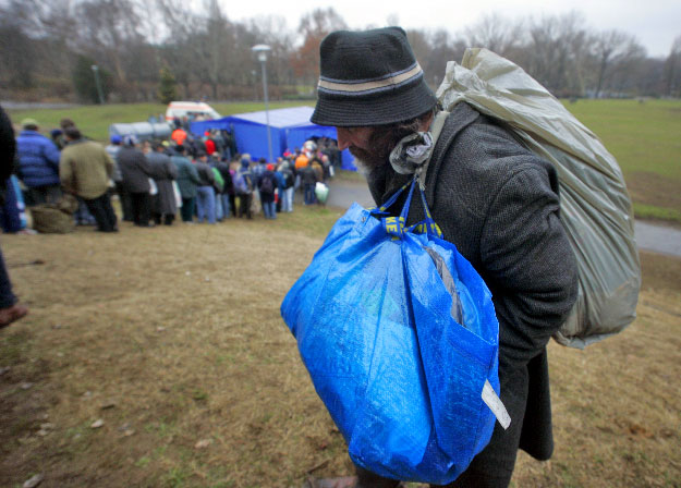 Ételosztás budapesti hajléktalanoknak
