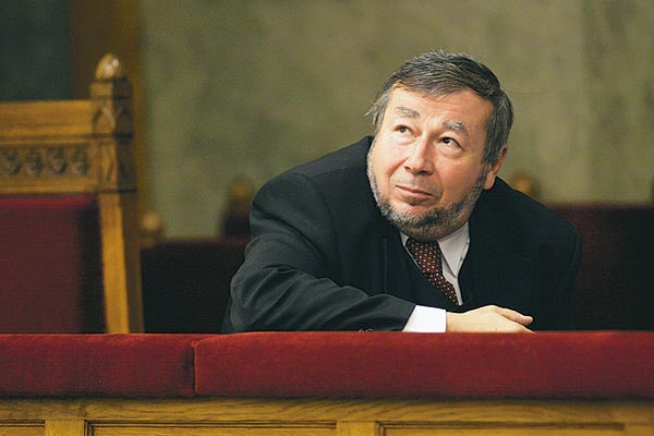 Kovács Árpád ÁSZ-elnök a parlamentben. Nincs miért örülni