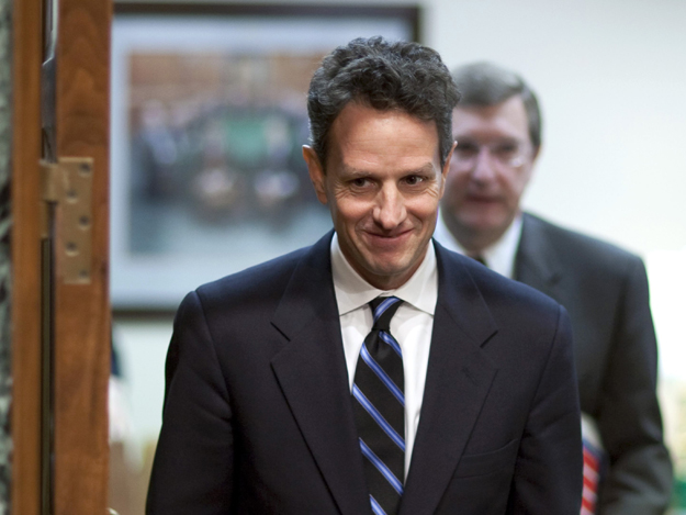 Timothy Geithner pénzügyminiszter megérkezik a meghallgatásra 2009. február 11-én