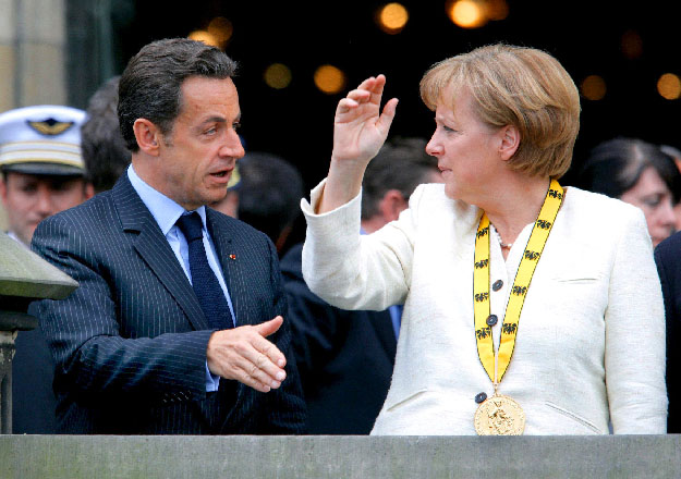 Sarkozy és Merkel 2008 májusában. Pedig hol volt akkor még a válság?