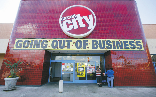 Rövidre zárva. A válság miatt csődbe jutott Circuit City amerikai elektronikai lánc 567 áruházára került lakat