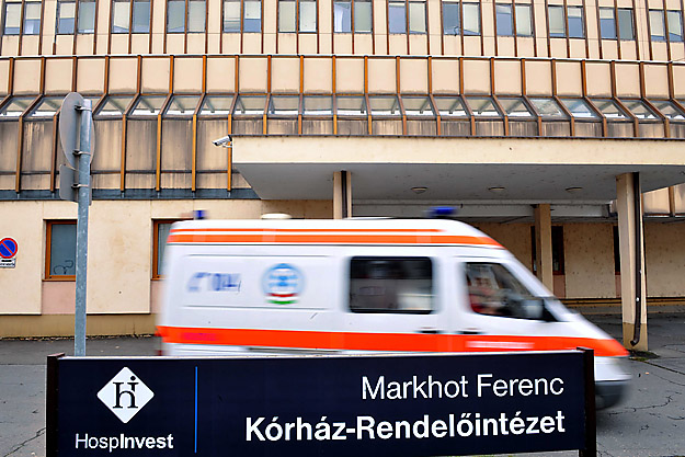 A Hospinvest 2008. november 1-én vette át az egri Markhot Ferenc kórház üzemeltetését. A kép ezen a napon készült
