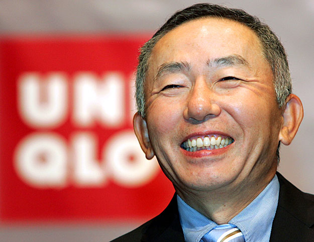 Japán leggazdagabb embere, az Uniqlo cég alapítója, Janai Tadasi

Japan\'s casual wear chain Fast Retailing Co. Chairman and Chief Executive Officer Tadashi Yanai smiles during a ceremony to unveil the company\'s new line of clothes in Tokyo Septem