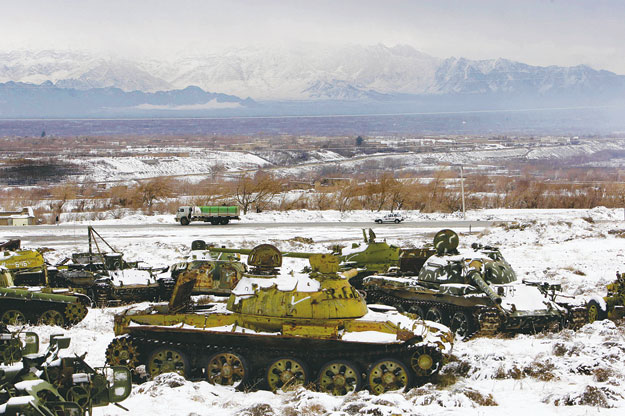 A megszállók egykori tankjai emlékeztetnek a húsz évvel ezelőtti szovjet kivonulásra