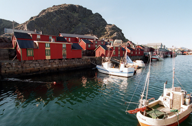 Stamsund kisvárosi kikötője a norvég Lofoten szigeteken