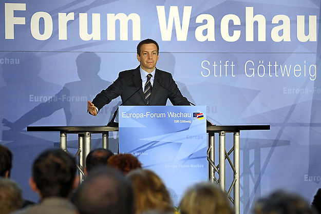 Bajnai Gordon miniszterelnök előadást tart a wachaui Európa Fórumon