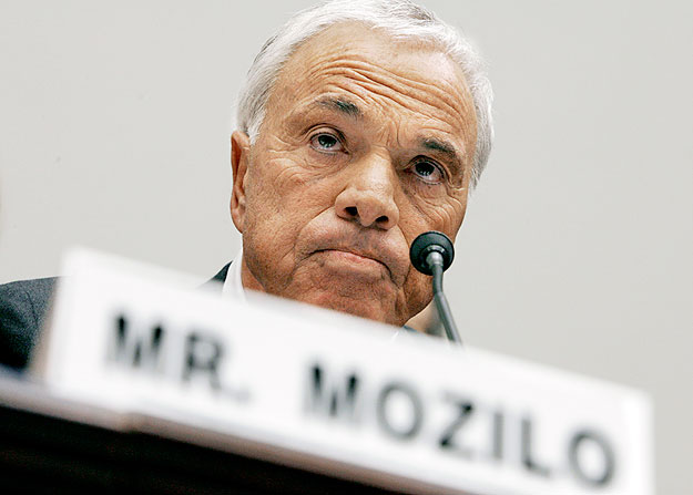 A Countrywide Financial  alapítója és volt vezére, Angelo Mozilo állítólag 140 millió dollárt keresett illegális részvényügyleteken