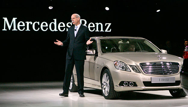 Dr. Dieter Zetsche, Chairman of the Board of Management of Daimler AG and head of Mercedes Benz introduces the new MY2010 E-Class during press days of the North American International Auto Show in Detroit, Michigan January 10, 2009. 