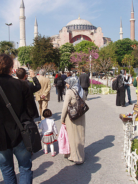 Háttérben a Hagia Sophia