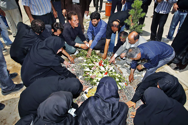 Gyászolók az iráni fővárosban