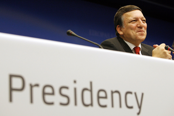 José Manuel Barrosót egyhangúlag támogatták az EU állam- és kormányfői Brüsszelben, 2009. június 18-án