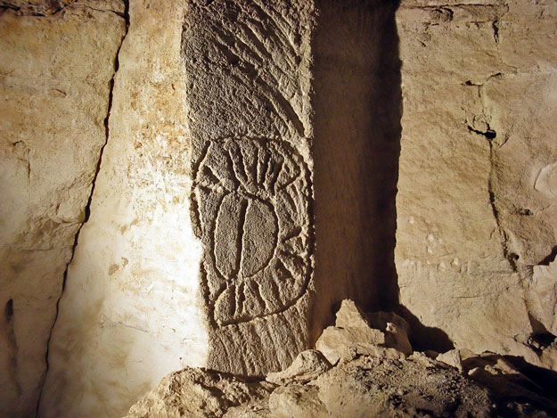 Zodiákus jel a barlang egyik oszlopáról