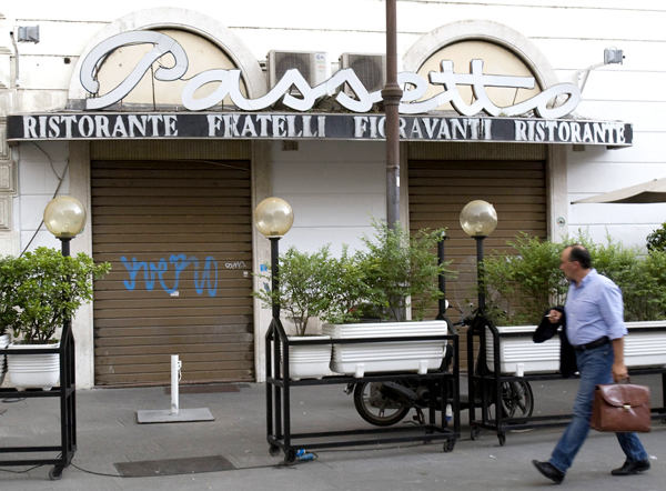 Az olasz hatóságok ideiglenesen bezáratták az Il Passetto római éttermet 2009. június 2-án