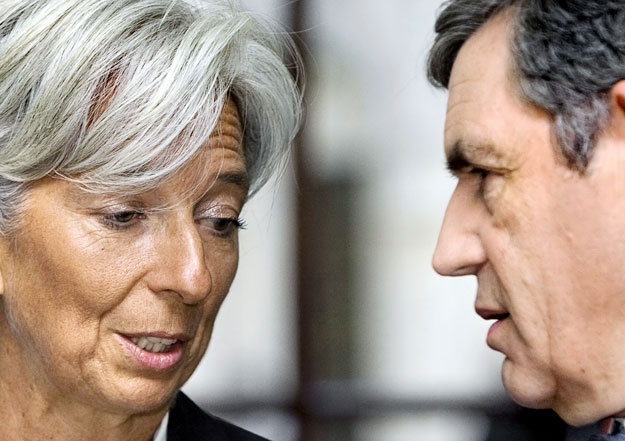 Christine Lagarde francia pénzügyminiszter Gordon Brown brit kormányfővel egyeztet a tanácskozáson